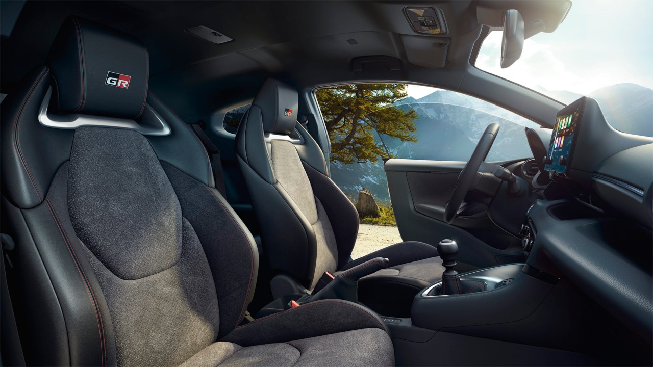 Toyota Corolla Hatchback front interior